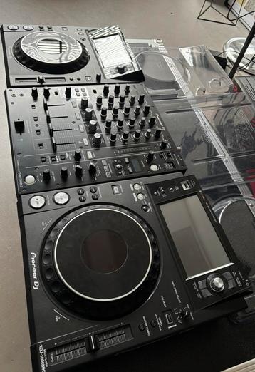 Complete pioneer dj set: 2x XDJ1000mk2 1x DJM750mk2 + Case beschikbaar voor biedingen