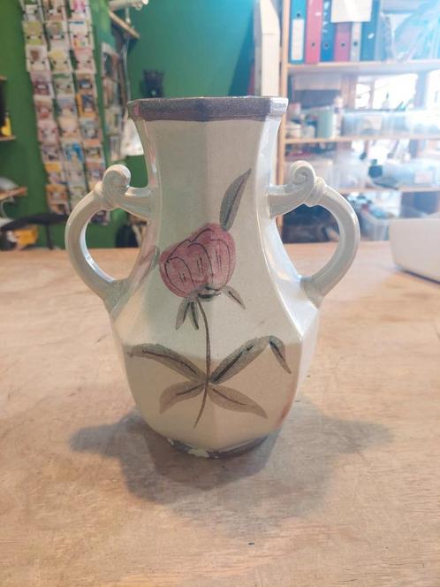 West-Germany vaas bloemmotief. WD-18., Antiek en Kunst, Antiek | Vazen, Ophalen of Verzenden