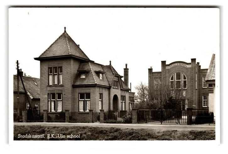 Stadskanaal, R.K. Ulo school, Verzamelen, Ansichtkaarten | Nederland, Ongelopen, Groningen, 1940 tot 1960, Verzenden