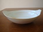 Wit Porseleinen Schaaltje met Gouden Randje en Handvatten, Huis en Inrichting, Keuken | Servies, Nieuw, Ophalen of Verzenden, Schaal of Schalen