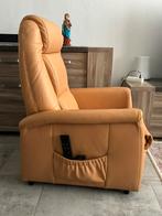 Te koop Elektrische sta op relax ,leer, Himolla, Huis en Inrichting, Fauteuils, Ophalen, Zo goed als nieuw, Leer
