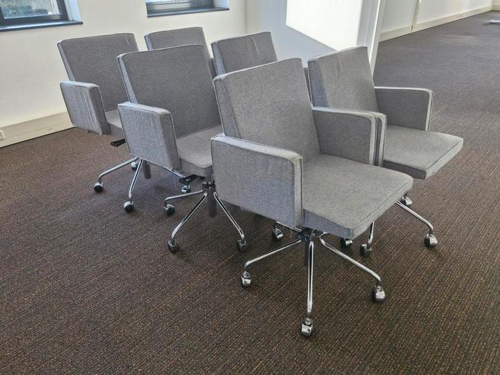 Luxe SV verrijdbare vergaderstoel / kuipstoel / clubfauteuil, Huis en Inrichting, Stoelen, Zo goed als nieuw, Vijf, Zes of meer stoelen