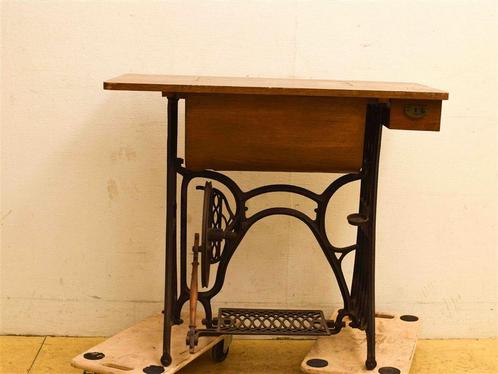 Kayser naaimachine tafel 44841, Huis en Inrichting, Tafelonderdelen, Gebruikt, 50 tot 100 cm, Rechthoekig, Ophalen