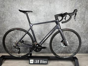 Bianchi Infinito Disc 2025 Shimano 105 12 Speed Carbon beschikbaar voor biedingen