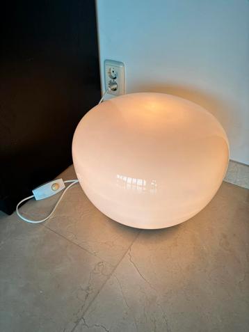 2 Jonisk Vloerlampen IKEA beschikbaar voor biedingen