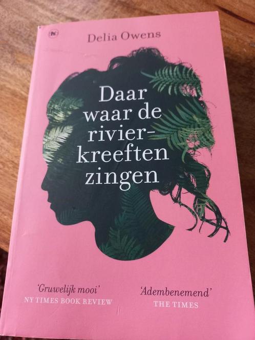 Delia Owens - Daar waar de rivierkreeften zingen, Boeken, Literatuur, Zo goed als nieuw, Nederland, Ophalen of Verzenden