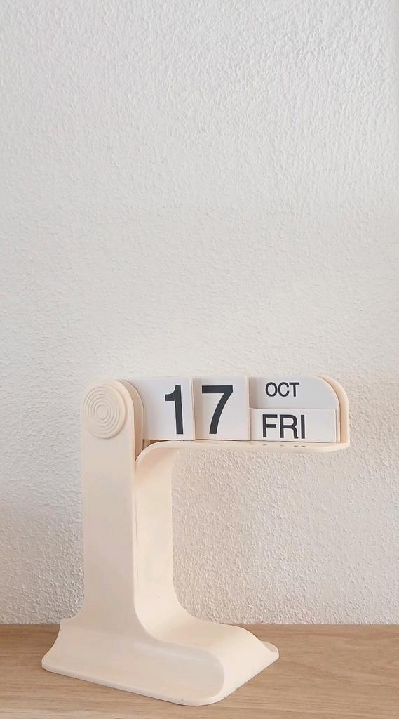Timeless _ Flip Date Kalender, (Nieuw), Huis en Inrichting, Woonaccessoires | Overige, Nieuw, Ophalen of Verzenden