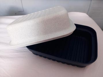 Kaasdoos Tupperware  beschikbaar voor biedingen