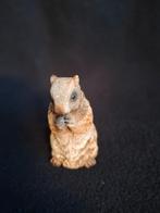 Eekhoorn Beeldje Met Eikel, Ophalen, Zo goed als nieuw, Dier