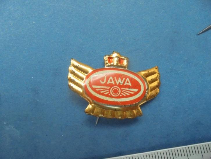 Oude speld motor / motorfiets Jawa, Verzamelen, Speldjes, Pins en Buttons, Zo goed als nieuw, Speldje of Pin, Transport, Ophalen of Verzenden