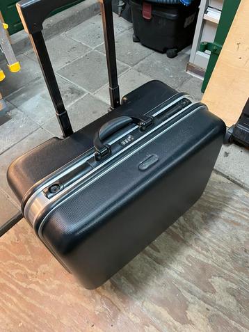 Gereedschap koffer beschikbaar voor biedingen