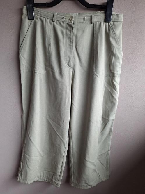 Nieuwe 3/4 stretch broek van Miss Etam, maat 44, Kleding | Dames, Broeken en Pantalons, Nieuw, Maat 42/44 (L), Beige, Driekwart
