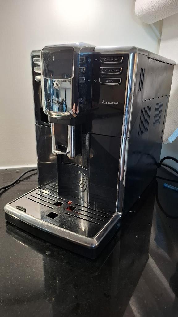 Philips Incanto koffie capuccino Machine, Witgoed en Apparatuur, Koffiezetapparaten, Zo goed als nieuw, Koffiebonen, Koffiemachine