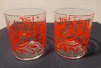 2 Grote Tia Maria glazen. Met rood bloemmotief. H. 9,5 cm, Ophalen of Verzenden, Zo goed als nieuw
