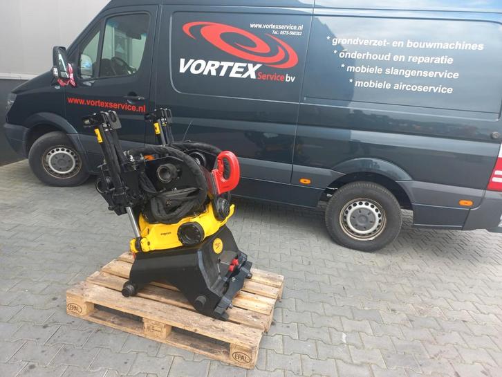 DRAAIKANTELSTUK ENGCON VERACHTERT  STEELWRIST SMP EUROSTEEL, Zakelijke goederen, Machines en Bouw | Kranen en Graafmachines, Graafmachine