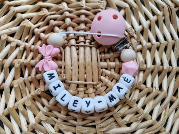 speenkoord strik roze met of zonder naam €10,95 beschikbaar voor biedingen