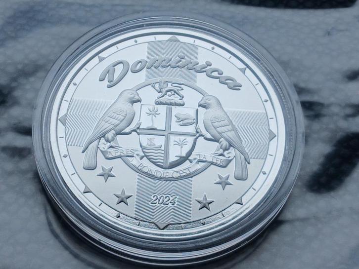 2024 Dominica - Coat of Arms - 1 oz Silver - East Caribbean, Postzegels en Munten, Munten | Amerika, Noord-Amerika, Zilver, Verzenden