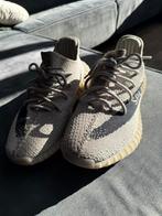 Adidas yeezy maat 43, Kleding | Heren, Ophalen of Verzenden, Zo goed als nieuw
