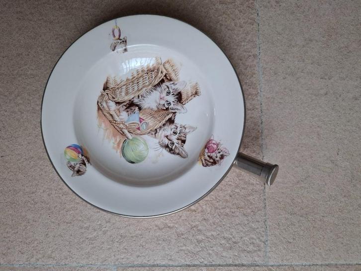 Snoezig antiek warmwater bordje met spelende katjes, Antiek en Kunst, Antiek | Servies los, Ophalen of Verzenden