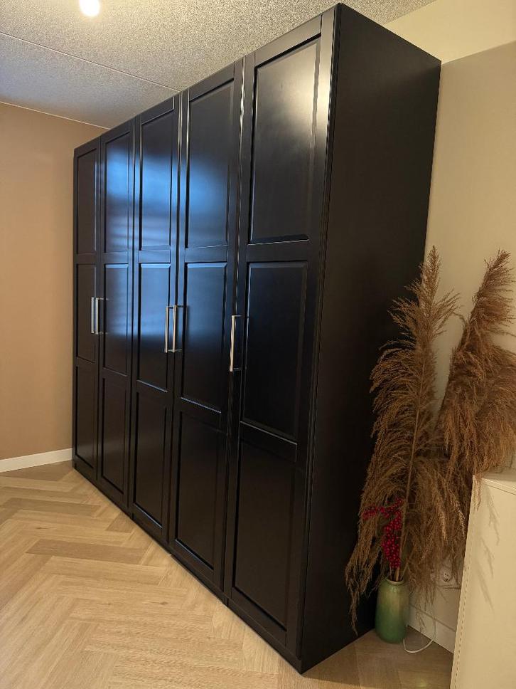 Ikea Pax Kledingkast zwart, Huis en Inrichting, Kasten | Kledingkasten, Gebruikt, 200 cm of meer, 200 cm of meer, 50 tot 75 cm