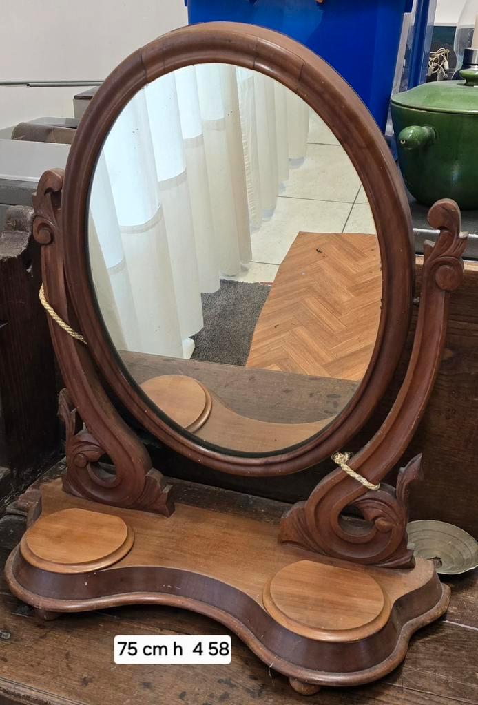 Antieke ovale spiegel met opbergruimte, Antiek en Kunst, Antiek | Spiegels, 50 tot 100 cm, Minder dan 100 cm, Ovaal, Ophalen