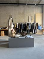 Set van 3 Display Kubussen - Verschillende Maten, Ophalen, Gebruikt, Grijs, Hout