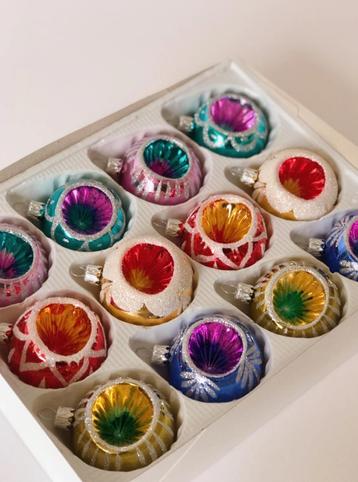 VINTAGE & RETRO KERSTARTIKELEN  beschikbaar voor biedingen