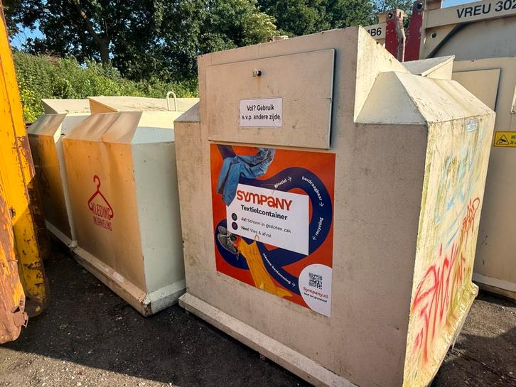 Kleding-/Textielcontainers – stevige modellen – €450 ex. btw, Zakelijke goederen, Overige Zakelijke goederen, Ophalen