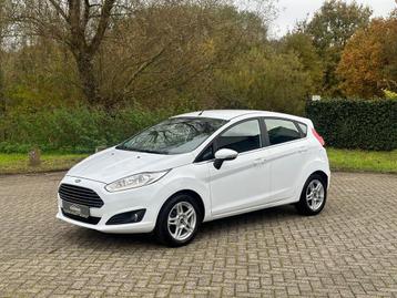 Ford Fiesta 1.0 EcoBoost Titanium DEALER AUTO I NAVI I PDC I beschikbaar voor biedingen