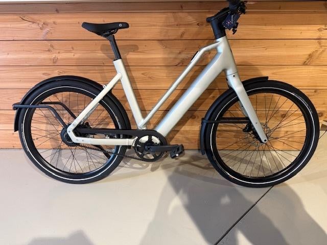 GAZELLE Cayo C310 HMF 430Wh 2025 DEMO (0KM) Pebble Grey Mat, Fietsen en Brommers, Fietsen | Dames | Damesfietsen, Nieuw, Gazelle