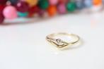 14 Karaat Gouden Ring Met Diamant, Ophalen of Verzenden, Zo goed als nieuw, 17 tot 18, Met edelsteen