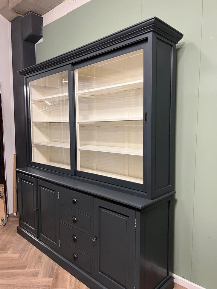 buffetkast / winkelkast /vitrinekast /servicekast, Huis en Inrichting, Kasten | Buffetkasten, Zo goed als nieuw, 200 cm of meer