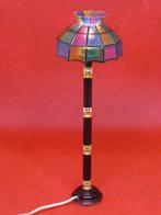 Reutter porselein staande tiffany lamp poppenhuis, Verzamelen, Poppenhuizen en Toebehoren, Ophalen of Verzenden, Zo goed als nieuw