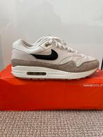 Nike air Max 1 “Sand/Black” / 45, Nieuw, Ophalen of Verzenden, Bruin, Sneakers of Gympen