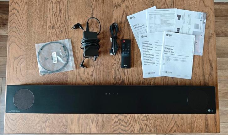 LG DSN7CY Soundbar met boekjes en ophangbeugels, Audio, Tv en Foto, Soundbars, Zo goed als nieuw, Bluetooth, Ophalen of Verzenden
