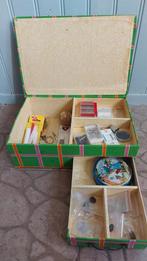 Vintage naaidoos met accessoires uit Frankrijk, Ophalen of Verzenden, Gebruikt, Naaimachine, Overige merken