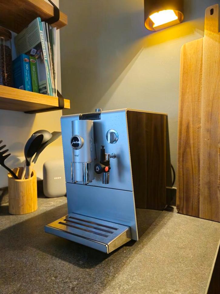 JURA Ena 7 Espresso Machine - Compact en Stijlvol!, Witgoed en Apparatuur, Koffiezetapparaten, Gebruikt, Gemalen koffie, Koffiebonen