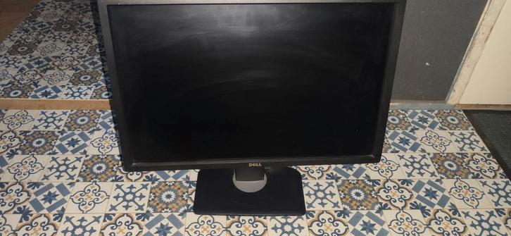 dell monitor 24 /22  inch, Computers en Software, Monitoren, 60 Hz of minder, DisplayPort, DVI, HDMI, VGA, Full HD, Ophalen
