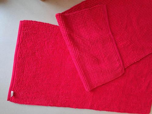Vandijk Scala badmat chenille, 2 stuks, Huis en Inrichting, Badkamer | Badtextiel en Accessoires, Zo goed als nieuw, Badmat, Rood