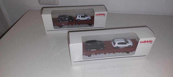 2 Märklin lange lageboord wagons Beladen met auto's, Hobby en Vrije tijd, Modeltreinen | Overige schalen, Zo goed als nieuw, Wagon