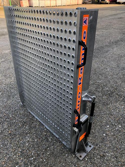 Oprijplaat Euro Rampe AMF Bruns 240cm x 90cm, Auto diversen, Autogereedschap, Ophalen of Verzenden