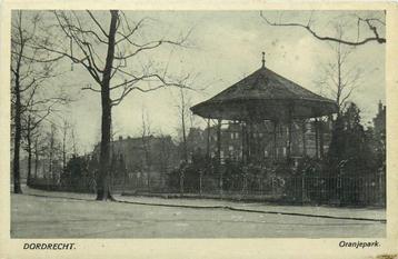 (701-046-015) Dordrecht Oranjepark beschikbaar voor biedingen