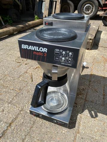 diverse koffiezet apparaten beschikbaar voor biedingen