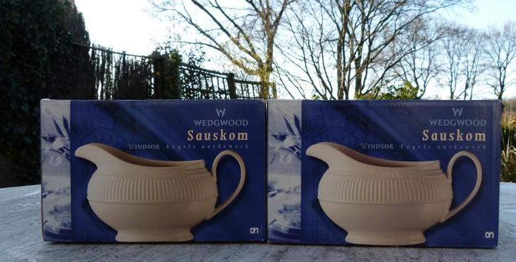 Nieuw Wedgwood Windsor Servies MADE in ENGLAND, Huis en Inrichting, Keuken | Servies, Nieuw, Bord(en), Wedgwood, Porselein, Ophalen of Verzenden