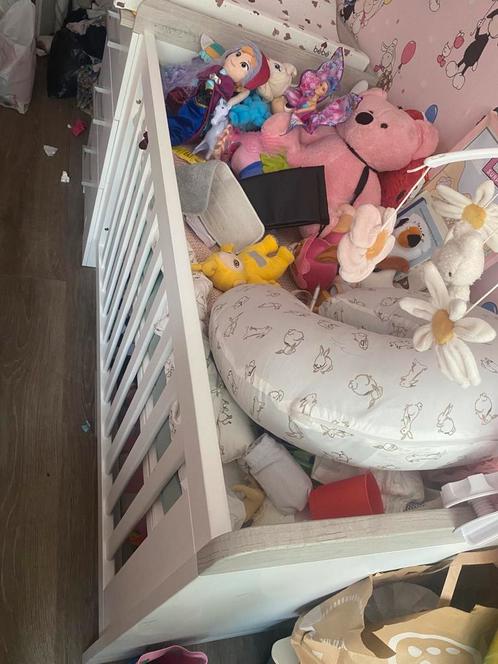Combi Ledikant - Commode Futura, badset  en ikea peuterbed, Kinderen en Baby's, Kinderkamer | Bedden, Zo goed als nieuw, 140 tot 160 cm