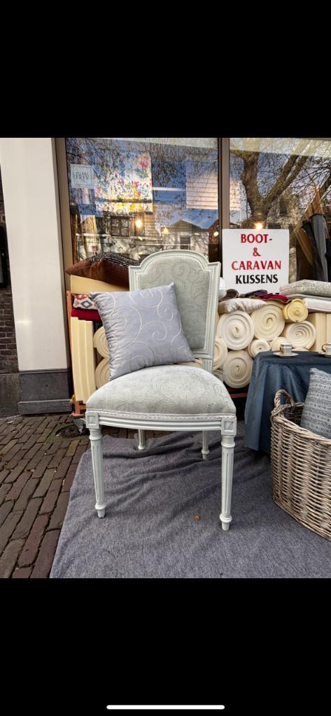 Luxe stoel bekleed met mooi stof van Castello del Barro, Huis en Inrichting, Stoelen, Nieuw, Eén, Hout, Stof, Overige materialen