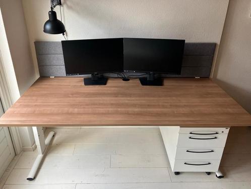 Bureau met ladenblok, Huis en Inrichting, Bureaus, Zo goed als nieuw, In hoogte verstelbaar, Ophalen
