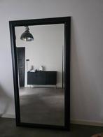 Mooie, grote zware  spiegel met een strakke zwarte lijst., Huis en Inrichting, Woonaccessoires | Spiegels, Gebruikt, Ophalen of Verzenden