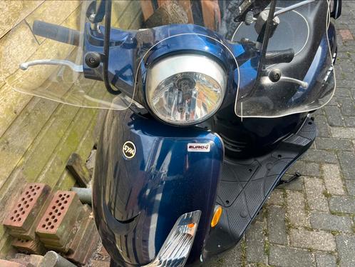 Sym fidele ll in zeer nette staat, Fietsen en Brommers, Scooters | SYM, Zo goed als nieuw, Fiddle, Maximaal 45 km/u, Benzine, Ophalen