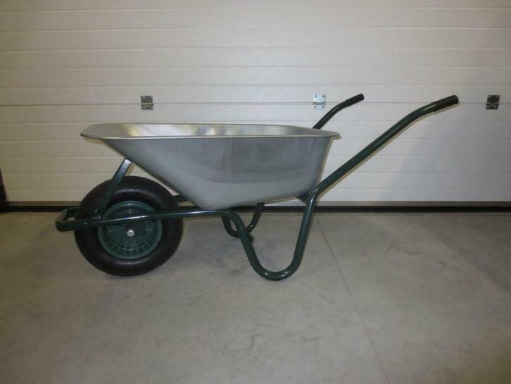 Stevige kruiwagen gegalvaniseerde 85 liter bak/luchtband., Tuin en Terras, Kruiwagens, Ophalen